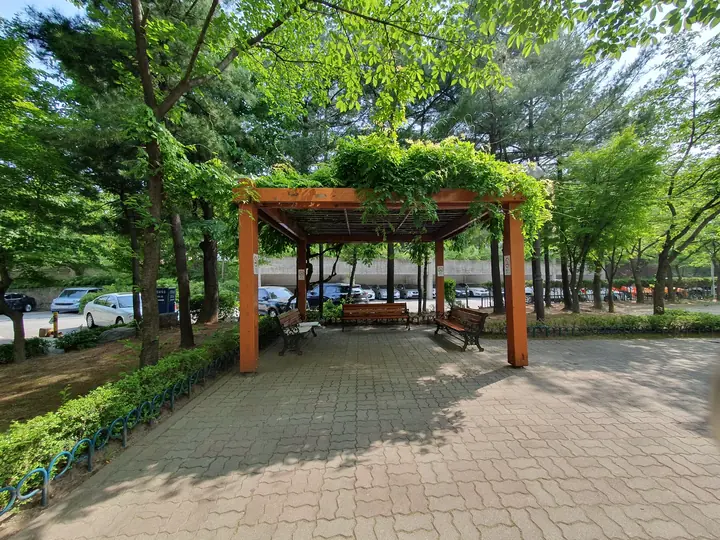 등나무 퍼걸러 쉼터