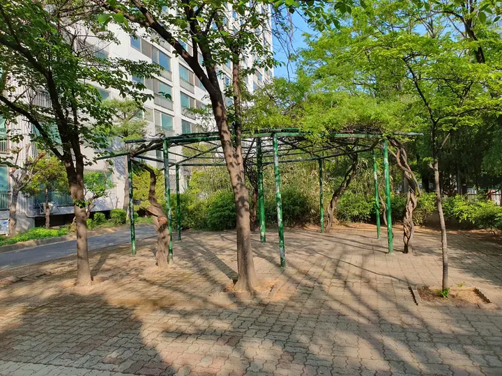 철제 퍼걸러 쉼터