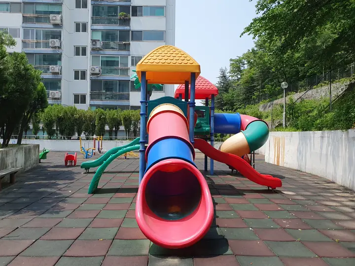 터널 미끄럼틀 놀이대