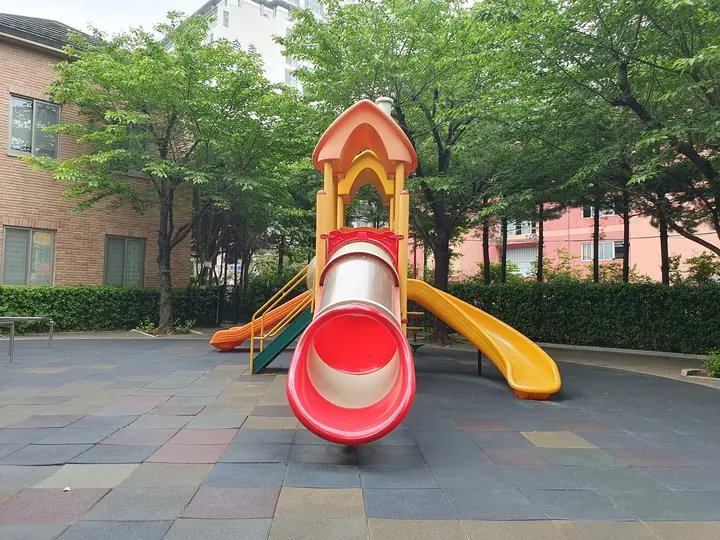 터널 미끄럼틀 놀이대