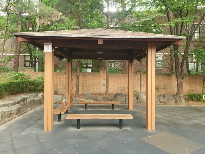 목재 정자