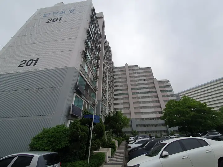 201동 외벽