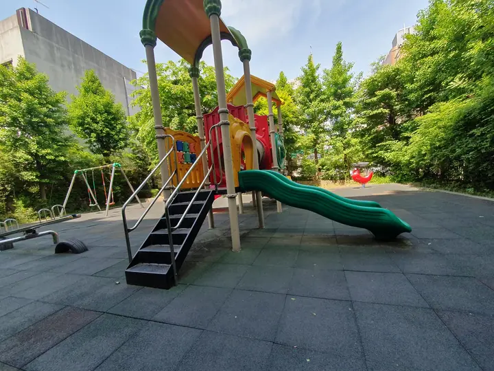 놀이대와 그네
